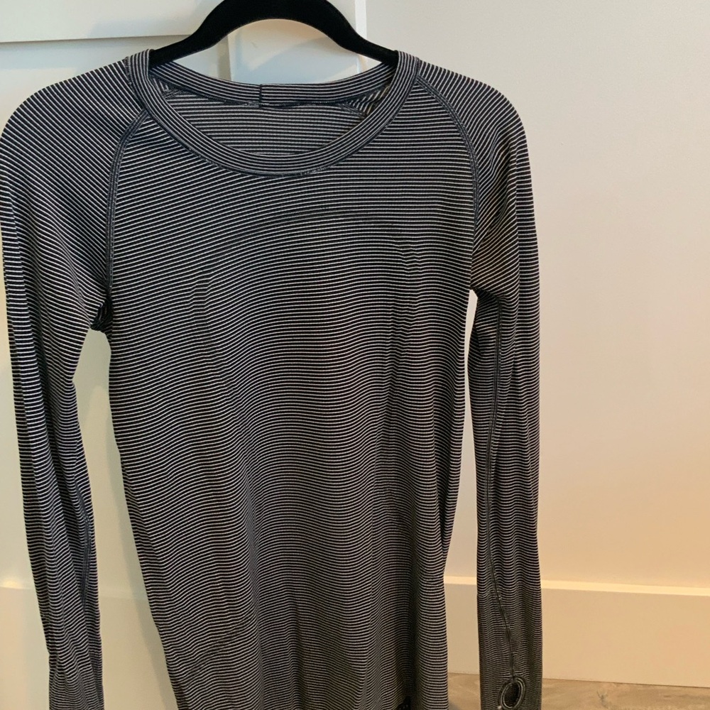 Lululemon long sleeve shirt